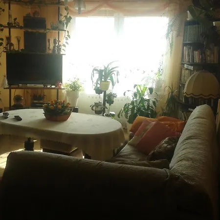 Dom Pod Roza * ليشنا