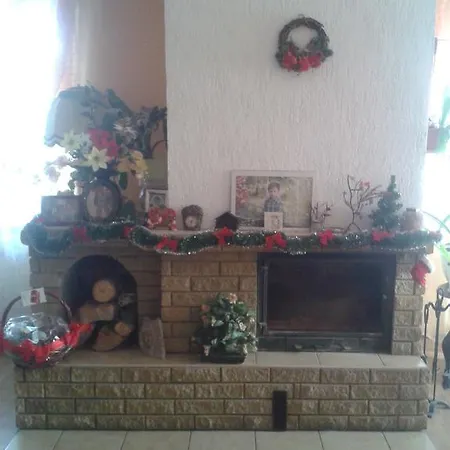 منزل للإقامة Dom Pod Roza ليشنا