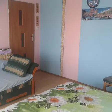 Dom Pod Roza * ليشنا