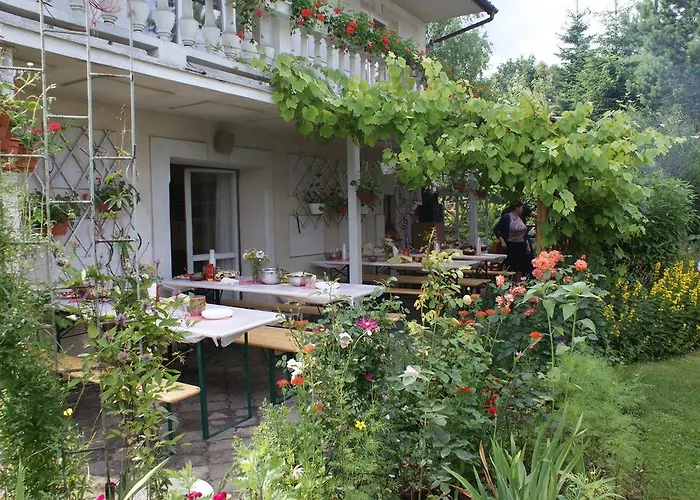 Dom Pod Różą Quarto em Acomodações Particulares Leśna